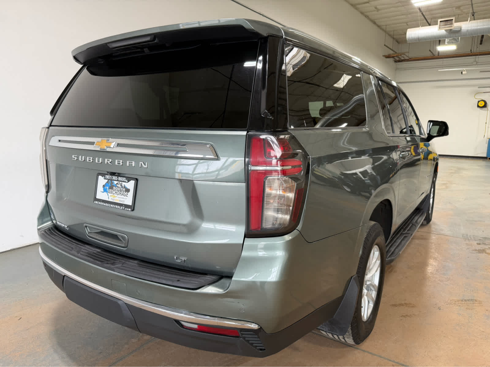 Thumbnail: 2024 Chevrolet Suburban - 7