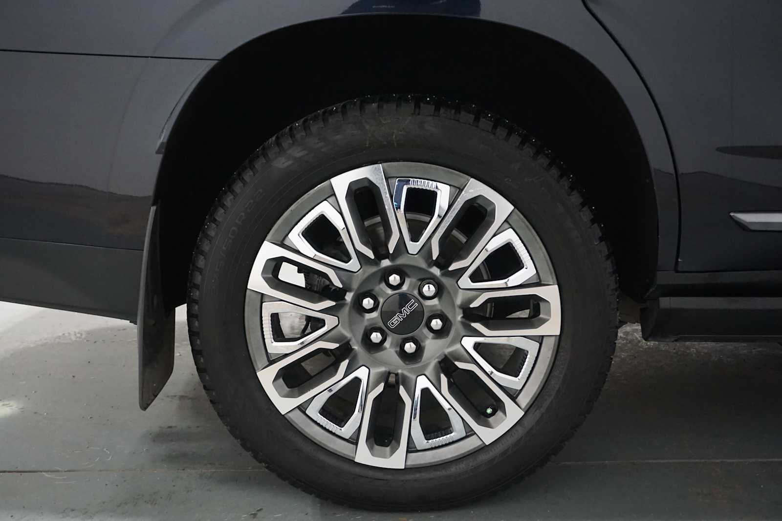 Thumbnail: 2023 GMC Yukon - 10