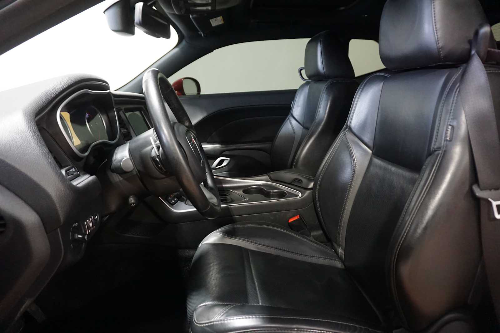 Thumbnail: 2017 Dodge Challenger - 14