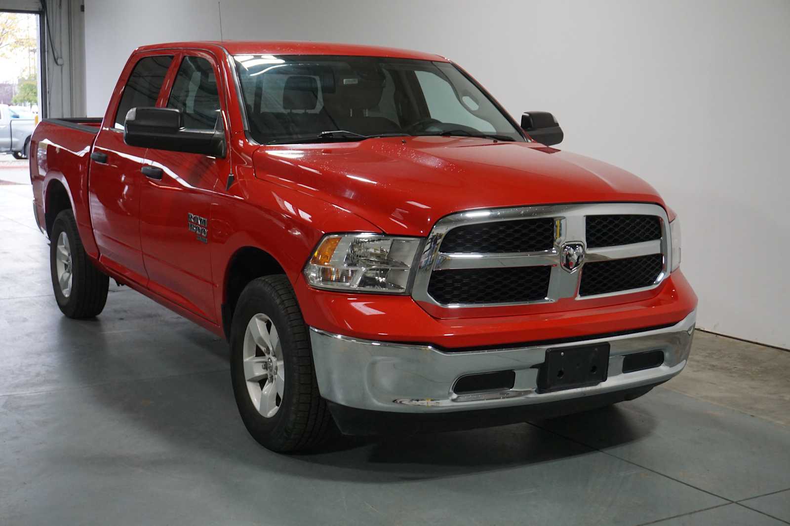 Thumbnail: 2023 RAM 1500 Classic - 5
