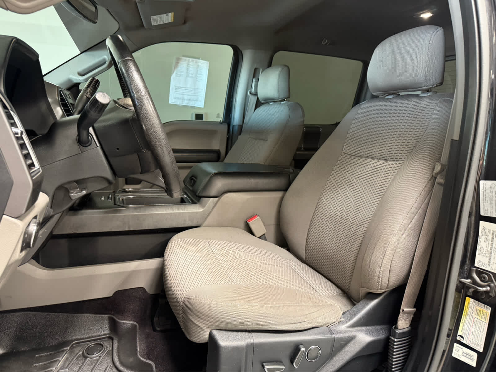 Thumbnail: 2016 Ford F-150 - 13