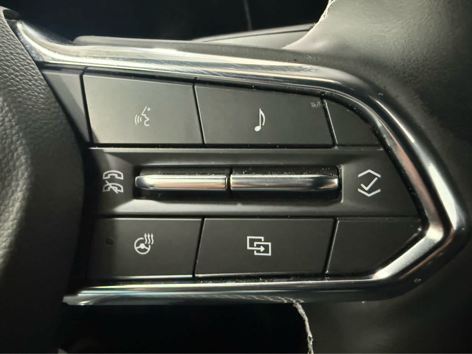 Thumbnail: 2025 Chevrolet Traverse - 19
