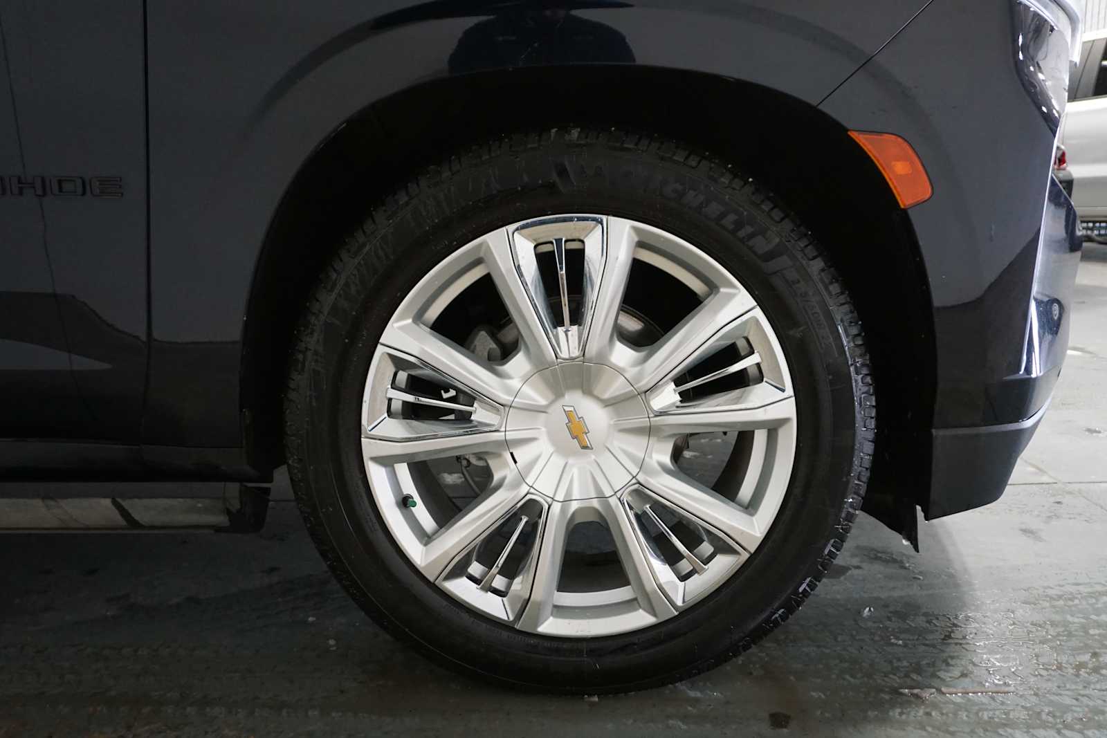 Thumbnail: 2021 Chevrolet Tahoe - 12