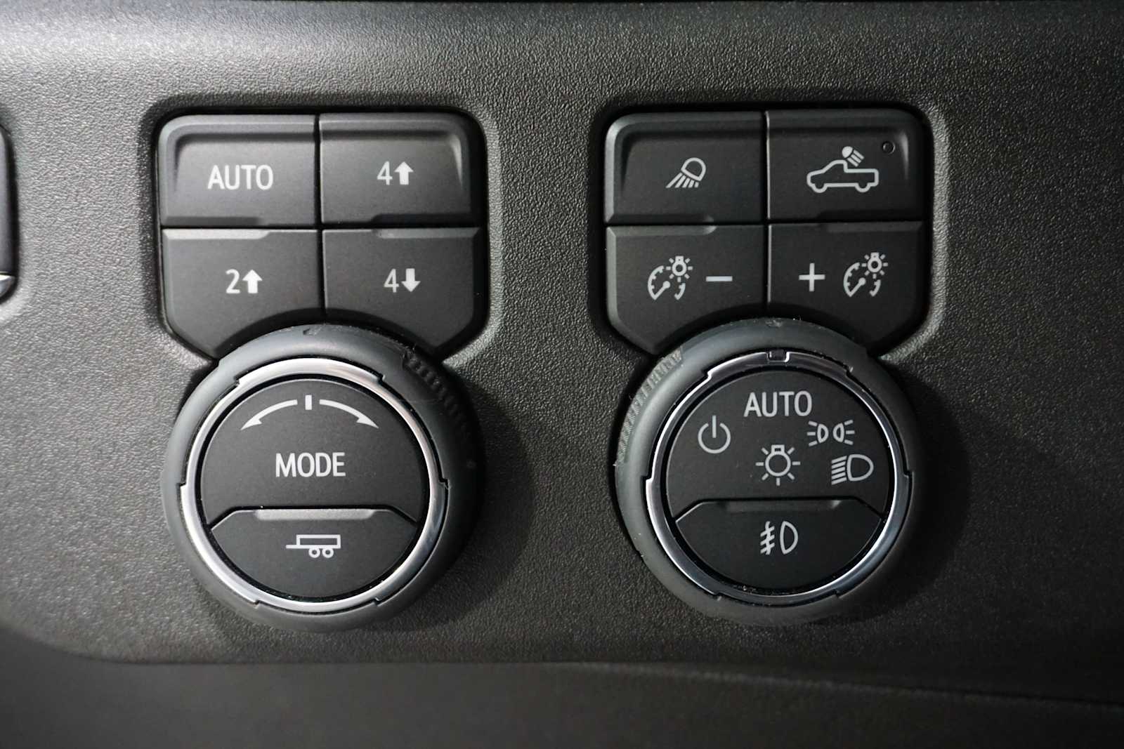 Thumbnail: 2024 Chevrolet Silverado 1500 - 18