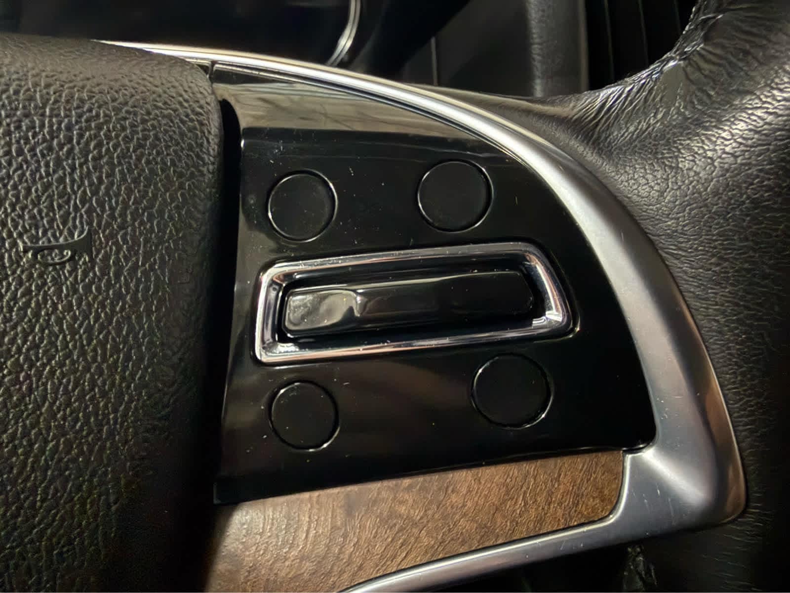 Thumbnail: 2020 Cadillac Escalade - 20