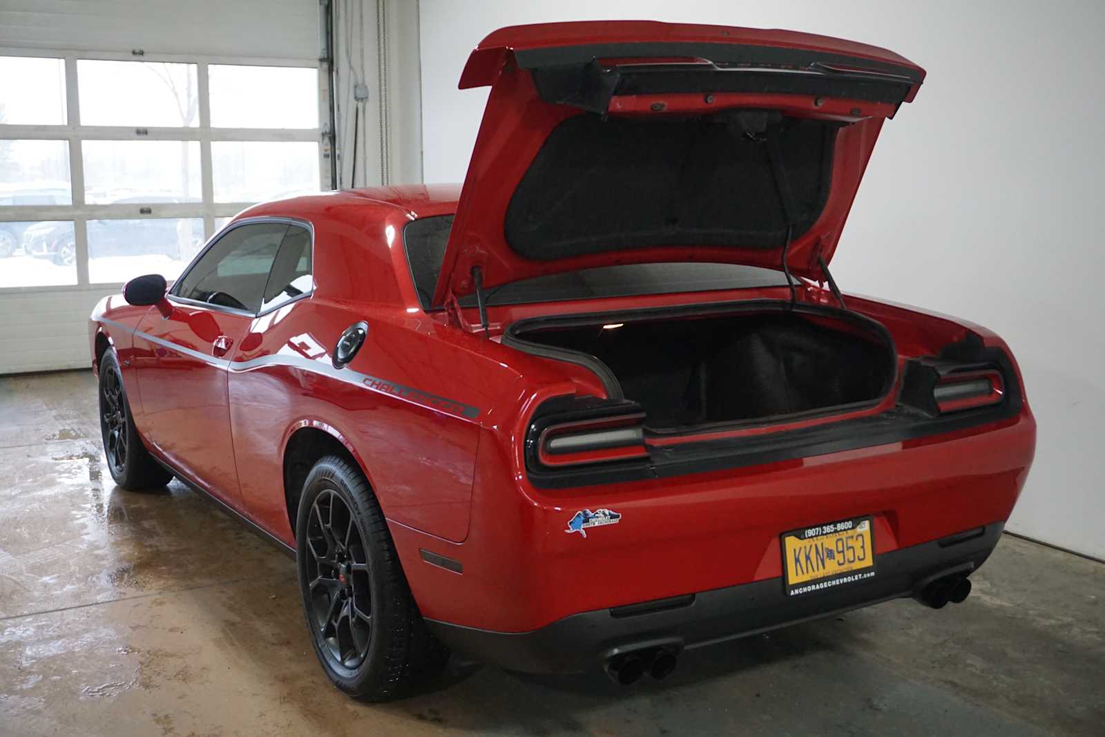 Thumbnail: 2017 Dodge Challenger - 4