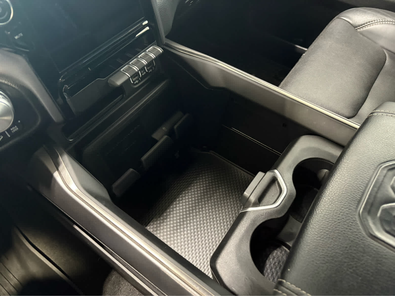 Thumbnail: 2020 RAM 1500 - 22