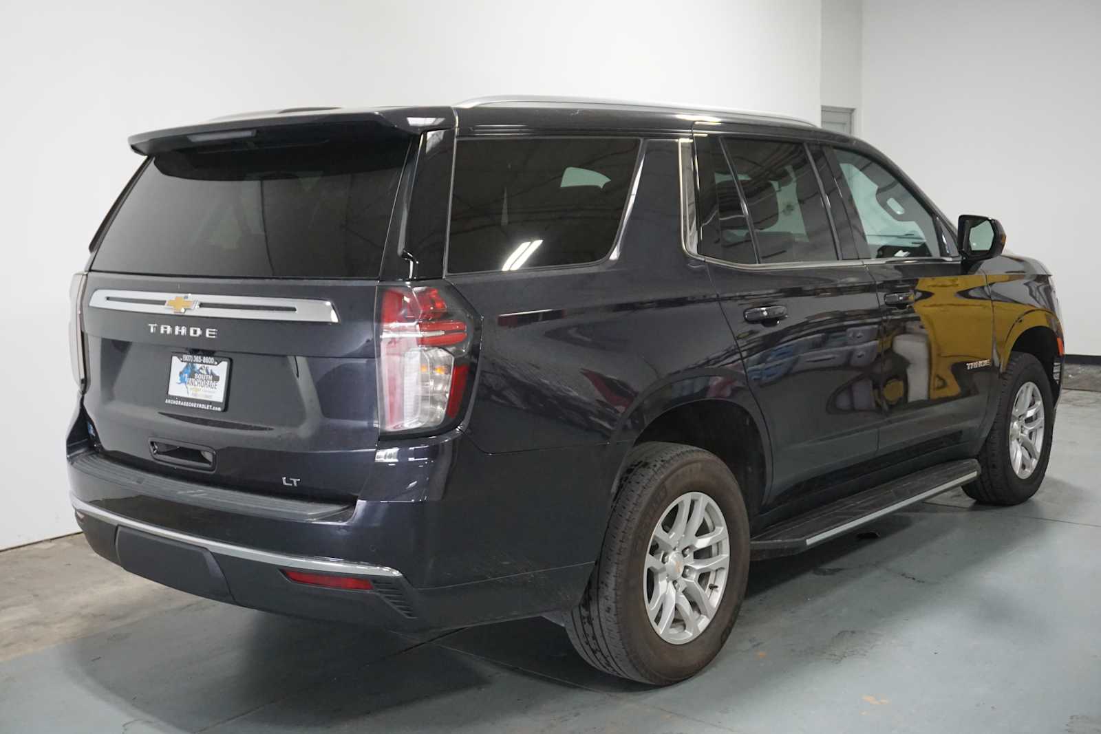 Thumbnail: 2023 Chevrolet Tahoe - 7