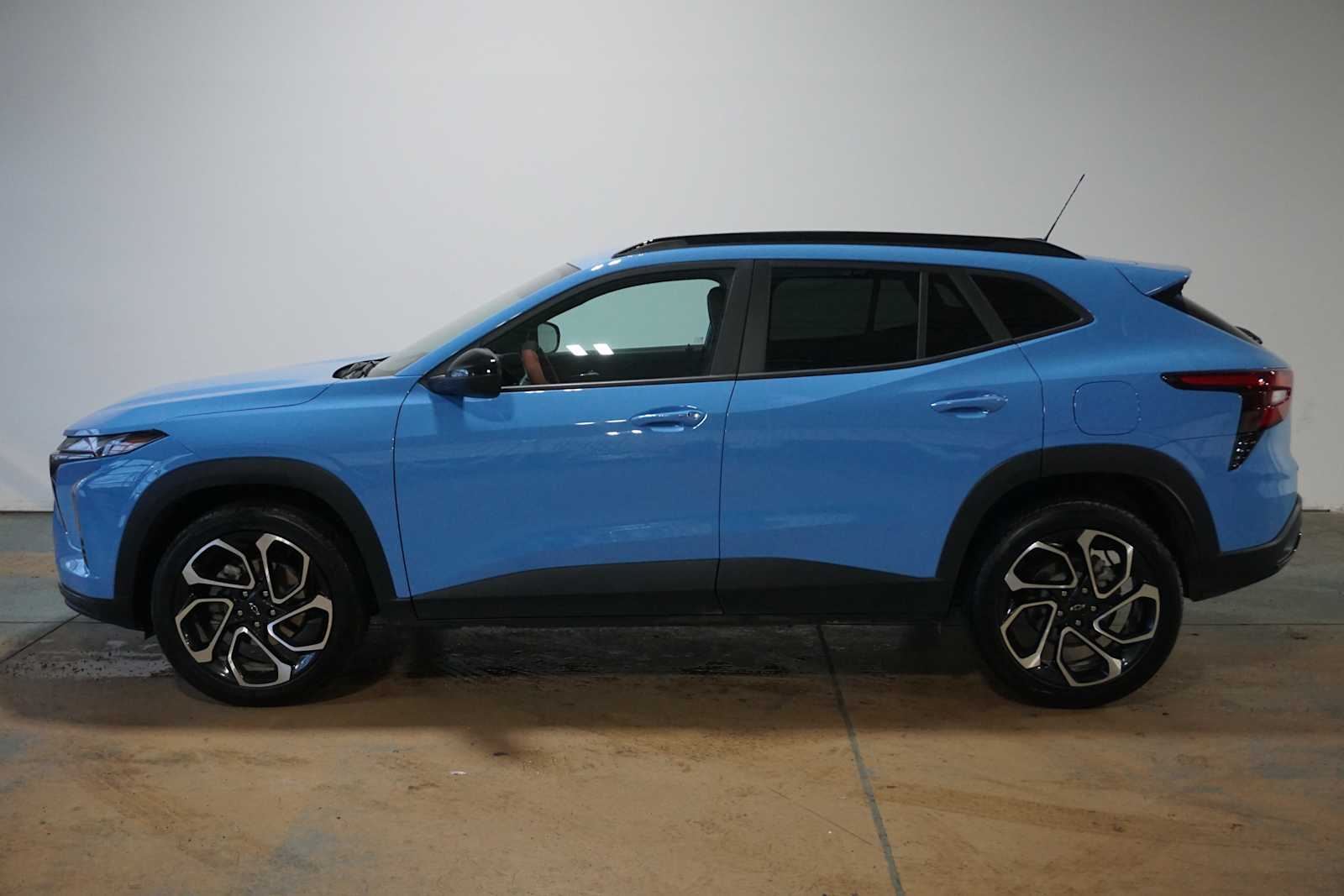 Thumbnail: 2024 Chevrolet Trax - 2