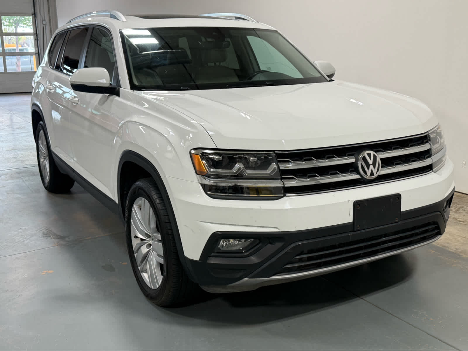 Thumbnail: 2019 Volkswagen Atlas - 5