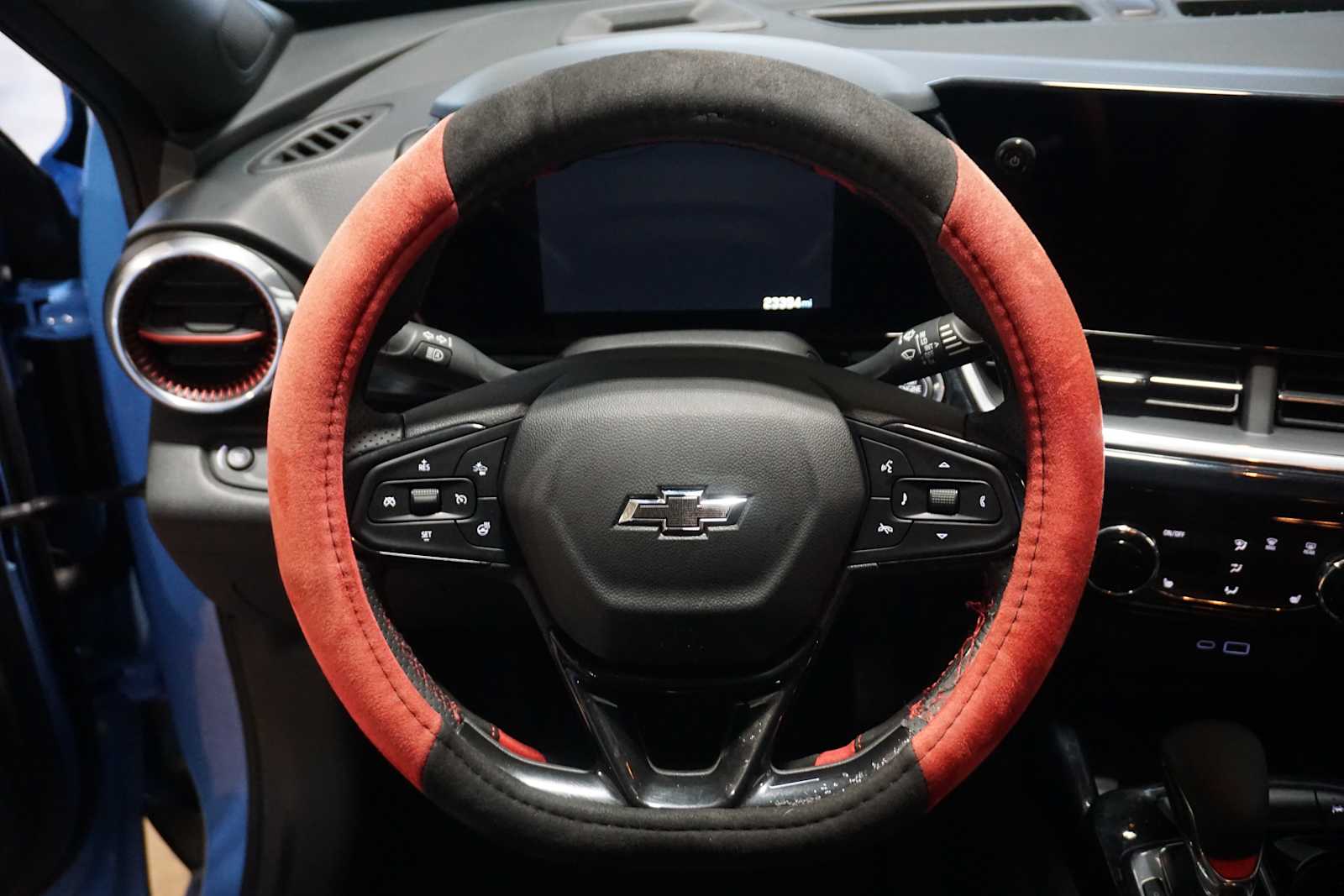 Thumbnail: 2024 Chevrolet Trax - 16