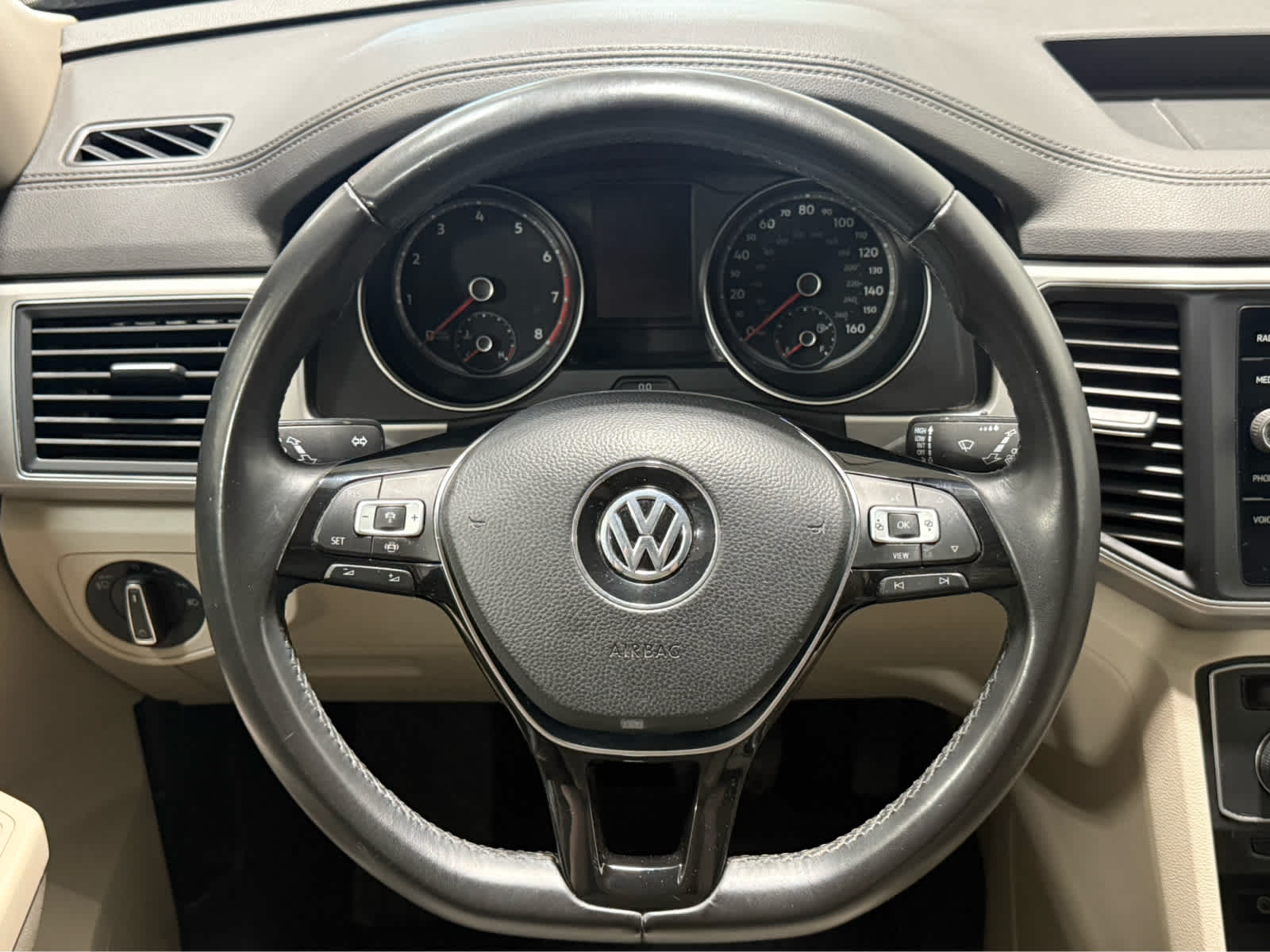 Thumbnail: 2019 Volkswagen Atlas - 17