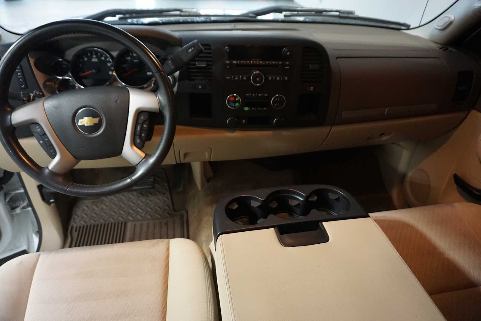 Thumbnail: 2013 Chevrolet Silverado 1500 - 16
