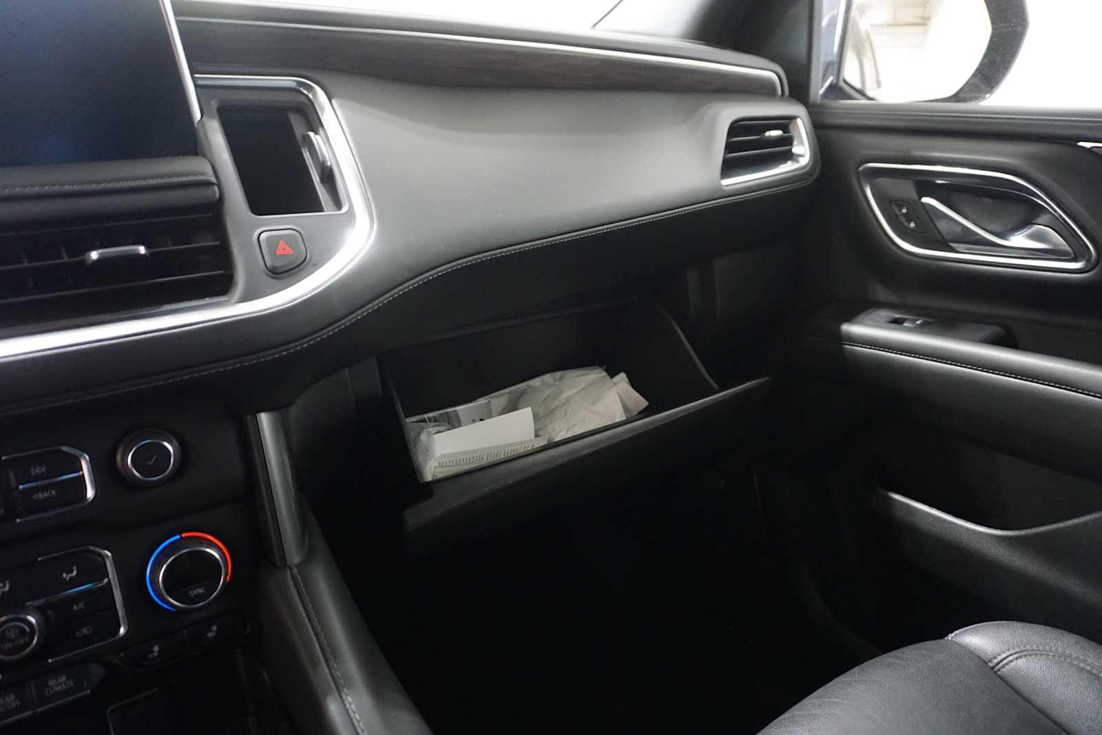 Thumbnail: 2023 Chevrolet Tahoe - 21