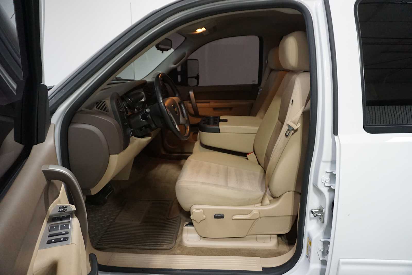 Thumbnail: 2013 Chevrolet Silverado 1500 - 2