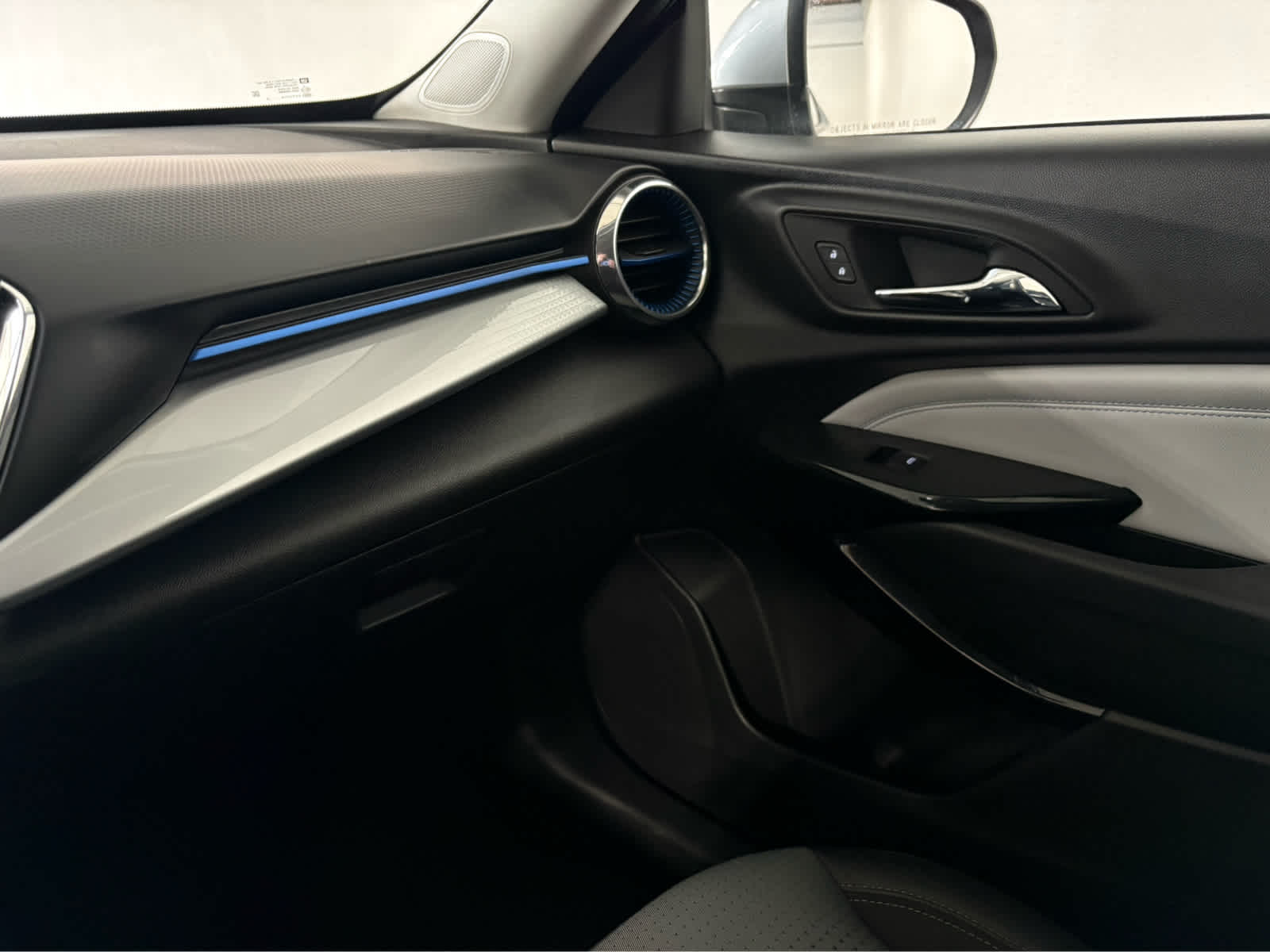 Thumbnail: 2025 Chevrolet Trax - 22