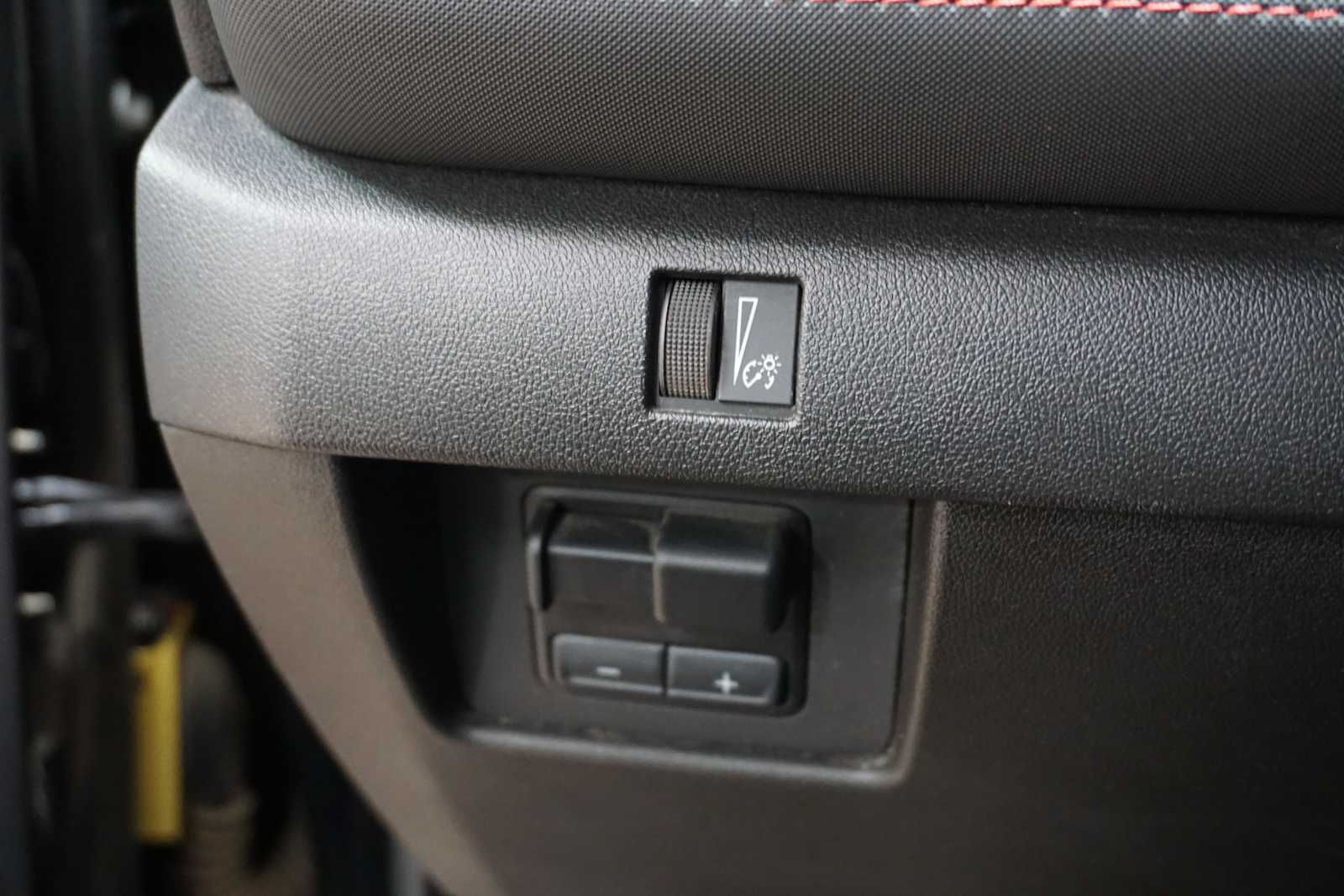 2023 Chevrolet Colorado Z71 25