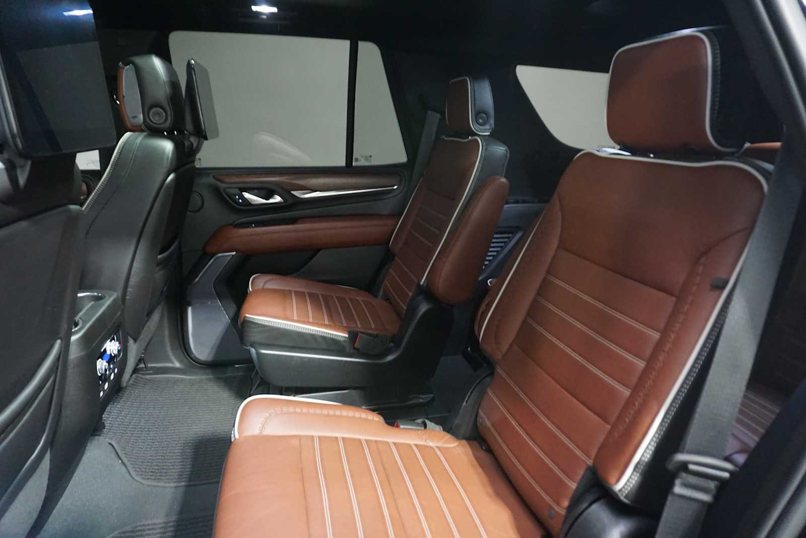 Thumbnail: 2023 GMC Yukon - 14