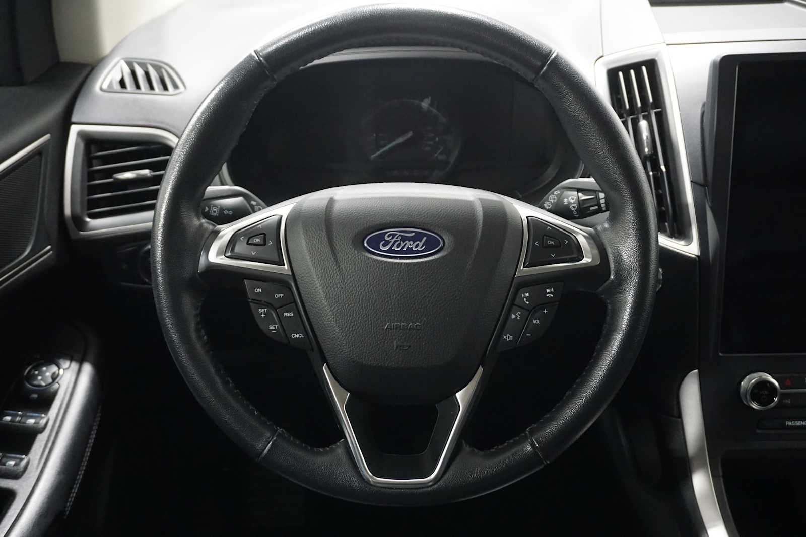 Thumbnail: 2023 Ford Edge - 19