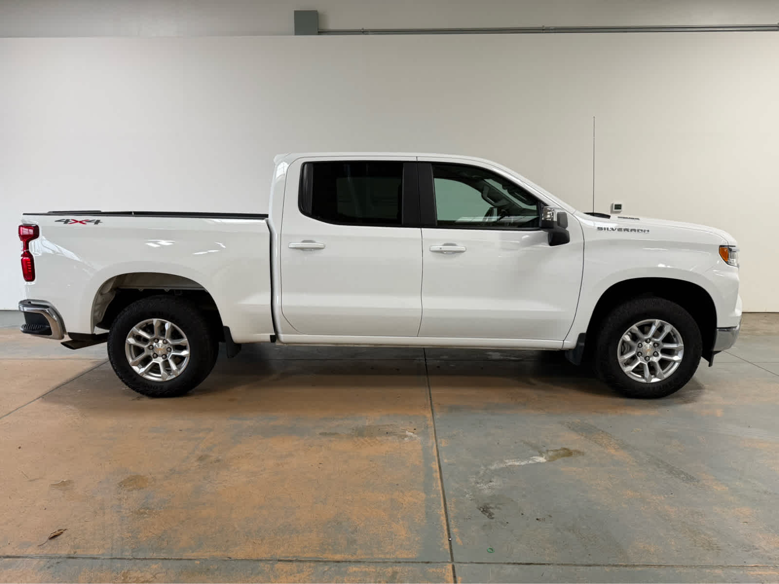 Thumbnail: 2025 Chevrolet Silverado 1500 - 6