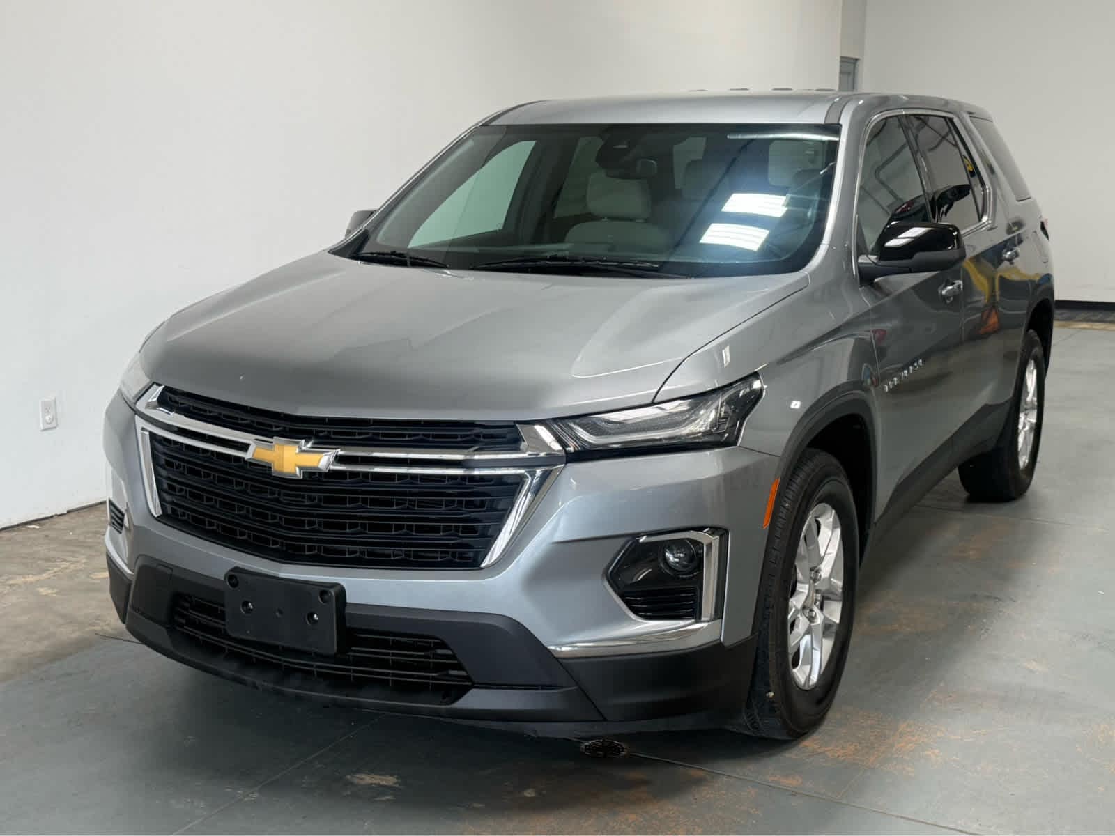 Thumbnail: 2023 Chevrolet Traverse - 1