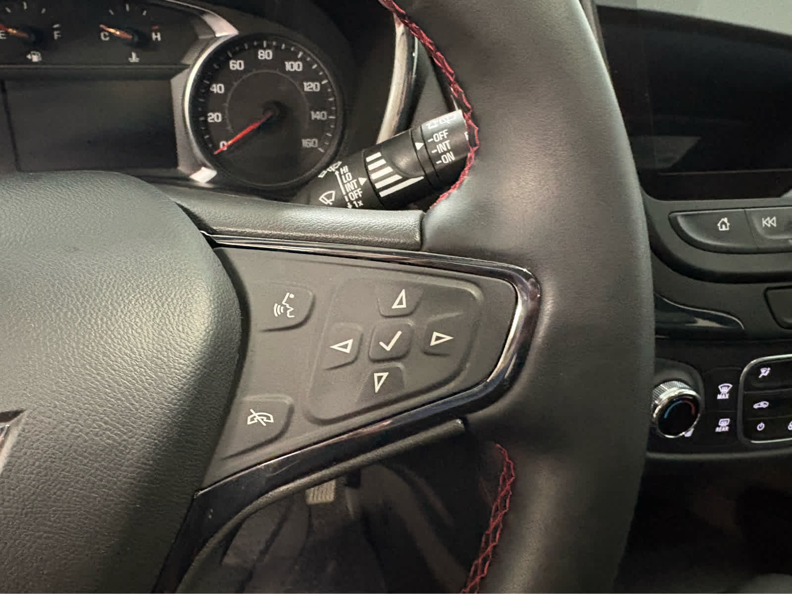 Thumbnail: 2023 Chevrolet Equinox - 20