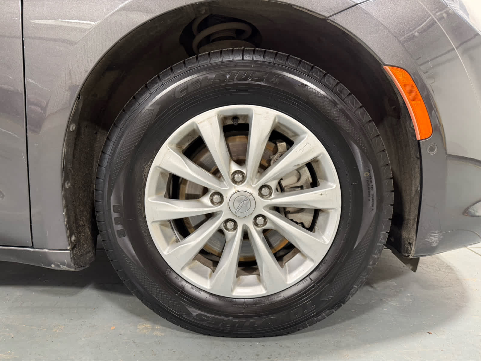 Thumbnail: 2019 Chrysler Pacifica - 11