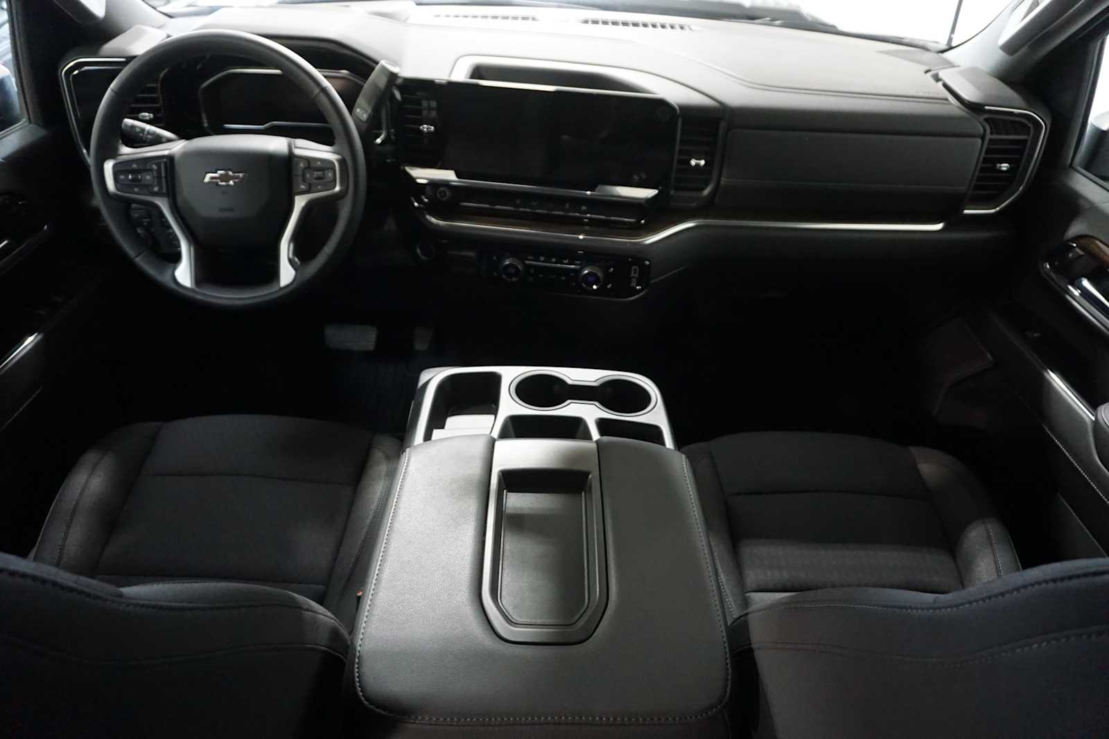 Thumbnail: 2024 Chevrolet Silverado 2500 - 17