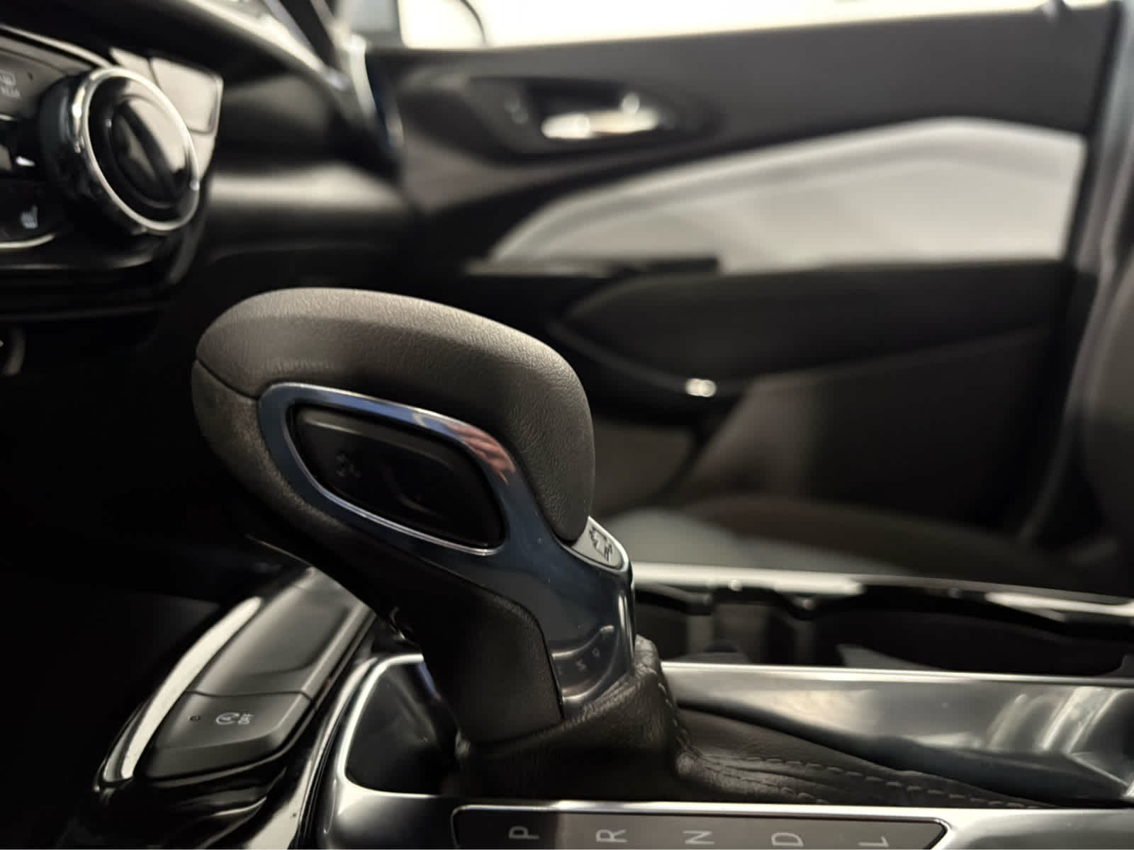 Thumbnail: 2025 Chevrolet Trax - 25