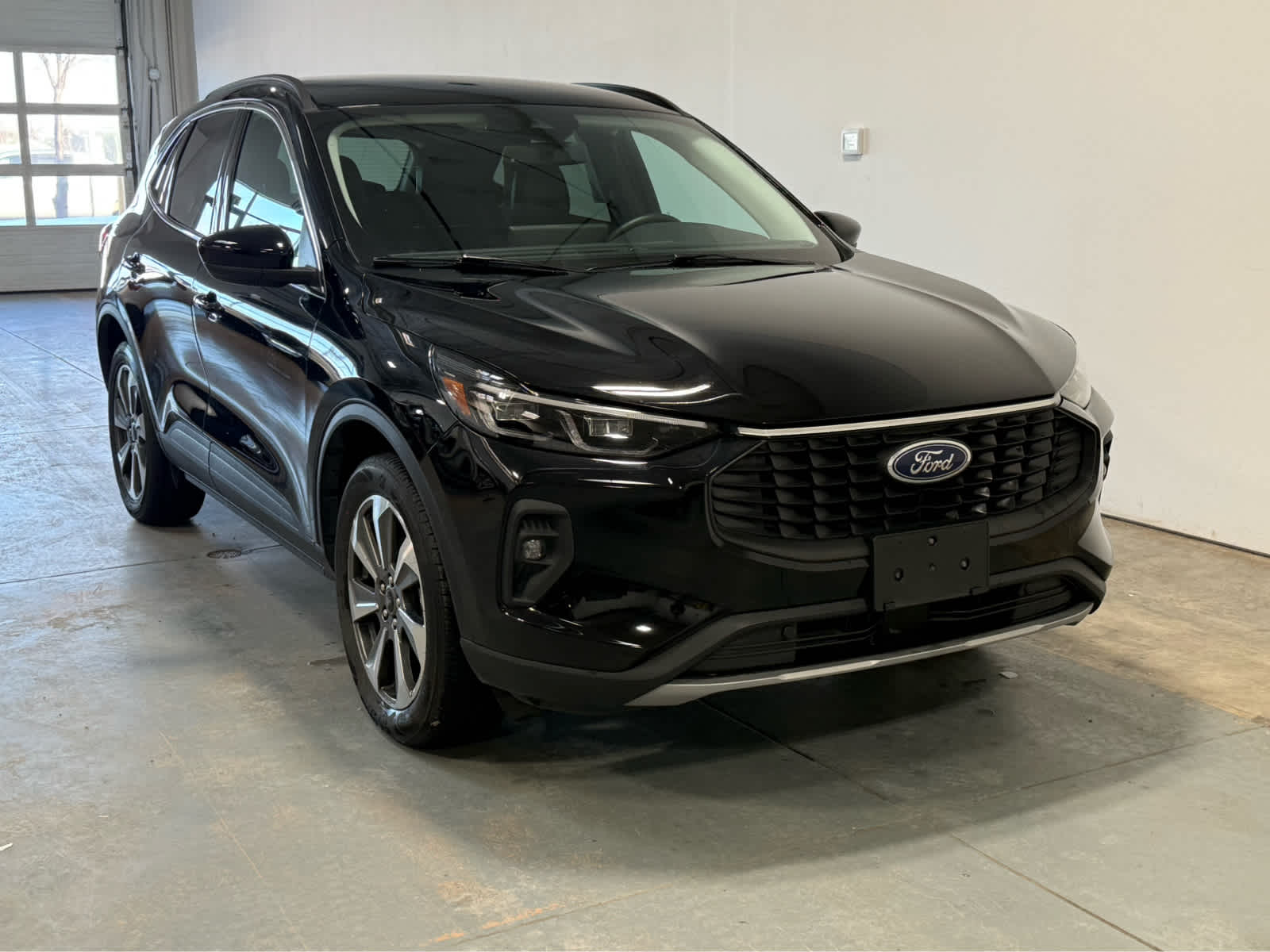 Thumbnail: 2025 Ford Escape - 5