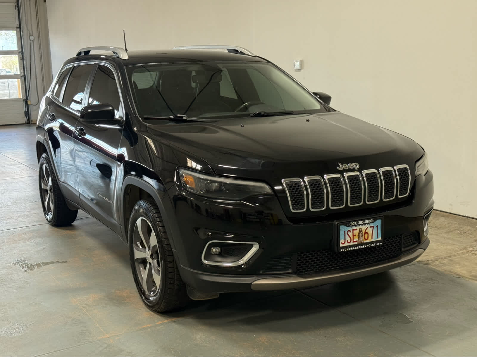 Thumbnail: 2019 Jeep Cherokee - 5