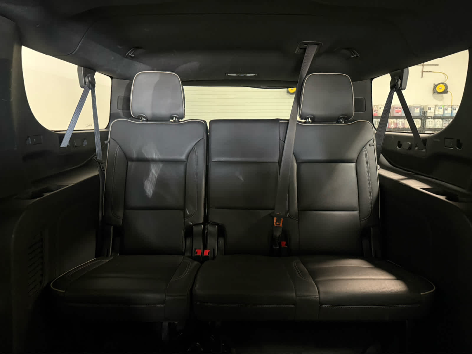 Thumbnail: 2023 GMC Yukon XL - 15
