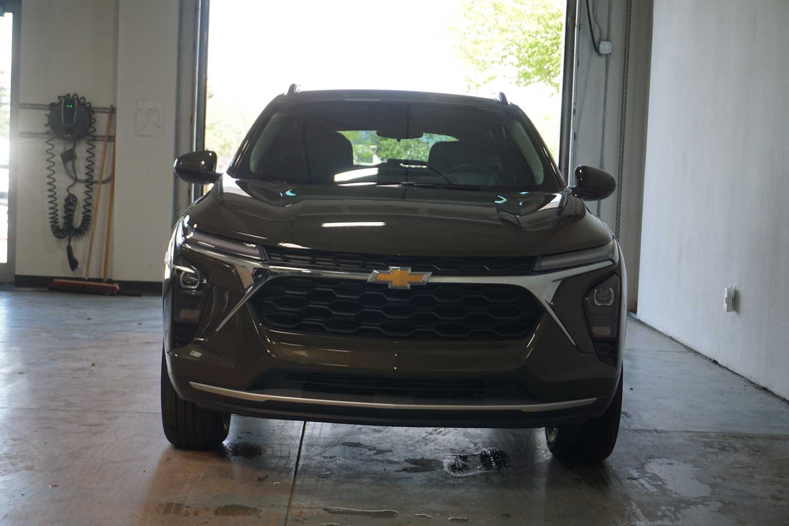 Thumbnail: 2024 Chevrolet Trax - 9
