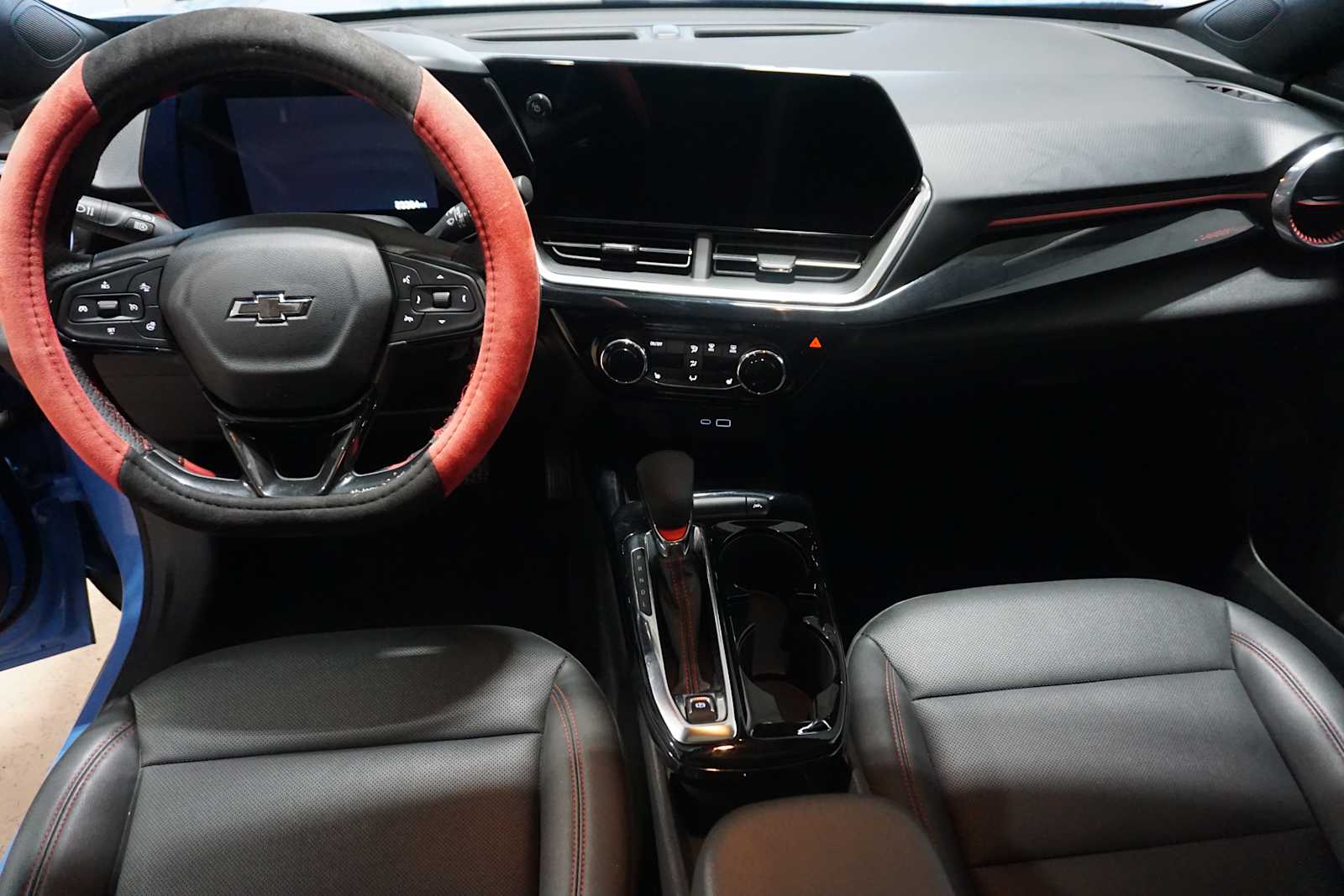 Thumbnail: 2024 Chevrolet Trax - 17