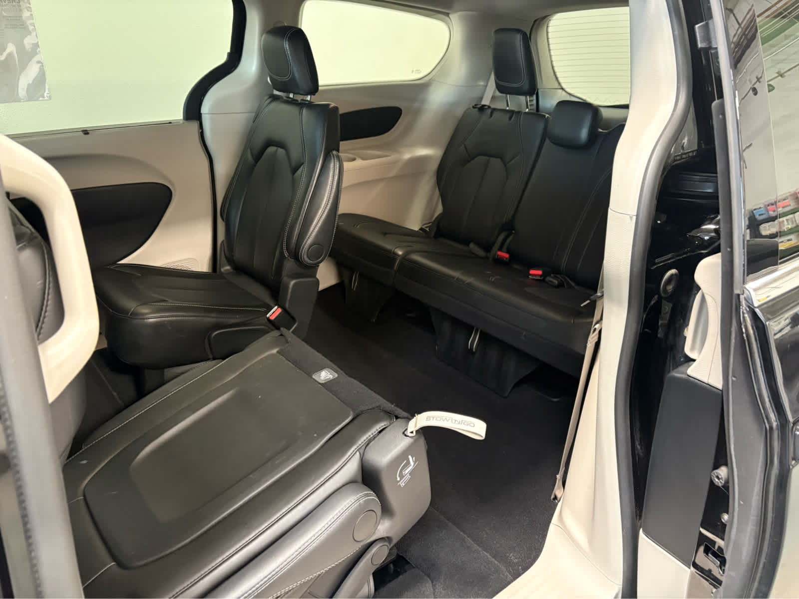 Thumbnail: 2024 Chrysler Pacifica - 14