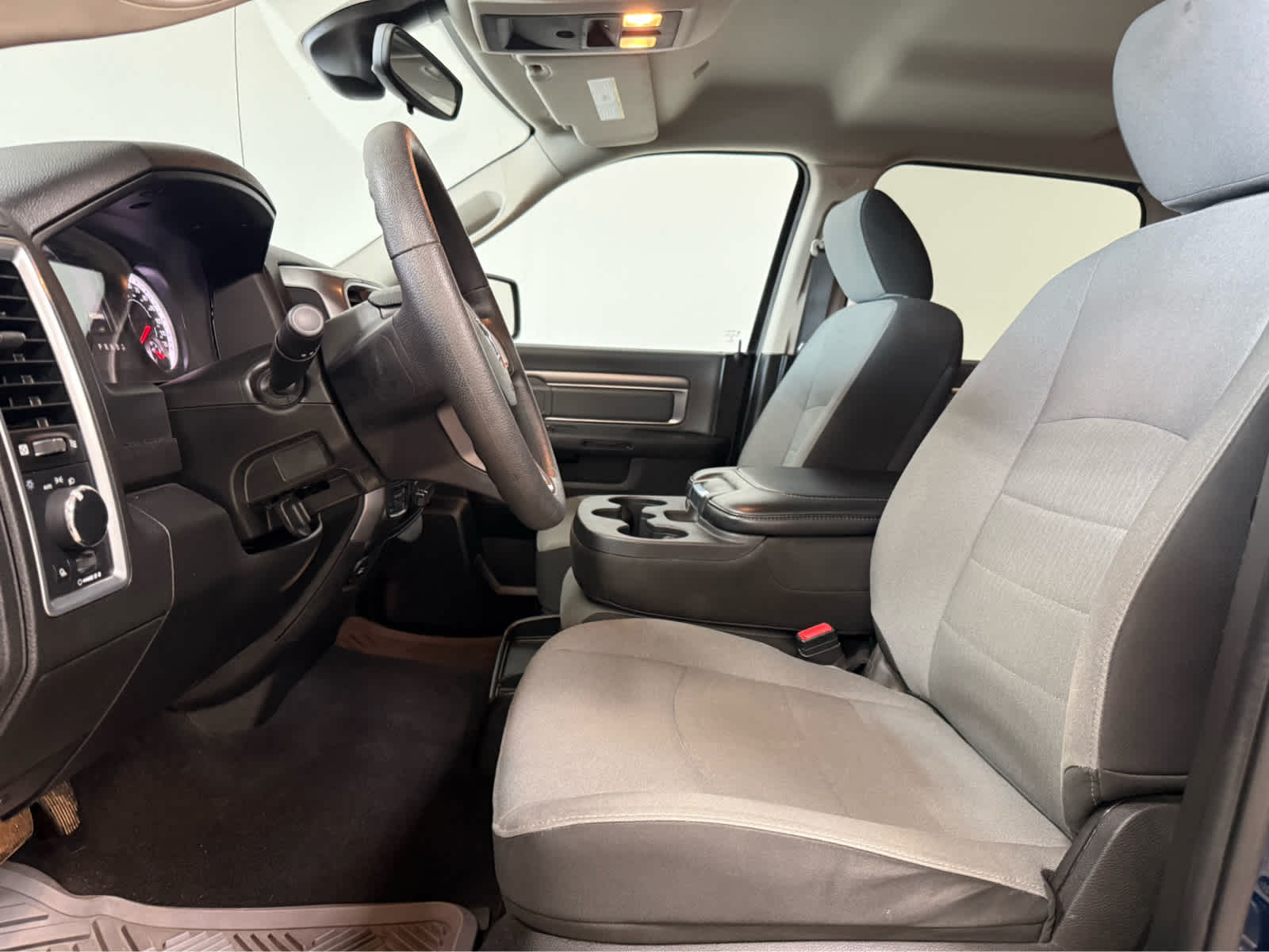 Thumbnail: 2022 RAM 1500 Classic - 13