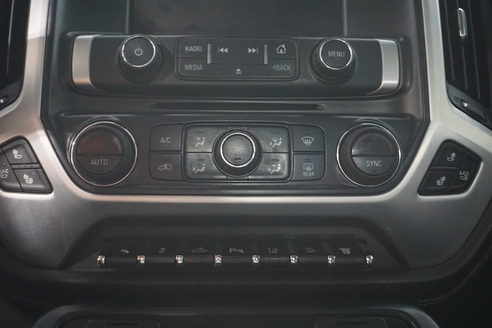 Thumbnail: 2015 GMC Sierra 2500 - 23