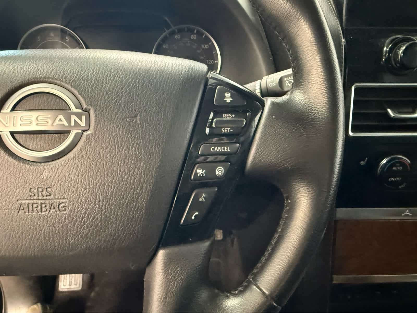 Thumbnail: 2022 Nissan Armada - 20