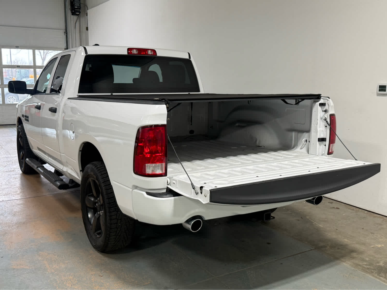 Thumbnail: 2017 RAM 1500 - 4