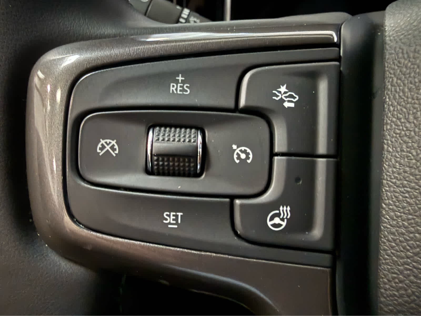 Thumbnail: 2024 Chevrolet Silverado 2500 - 19