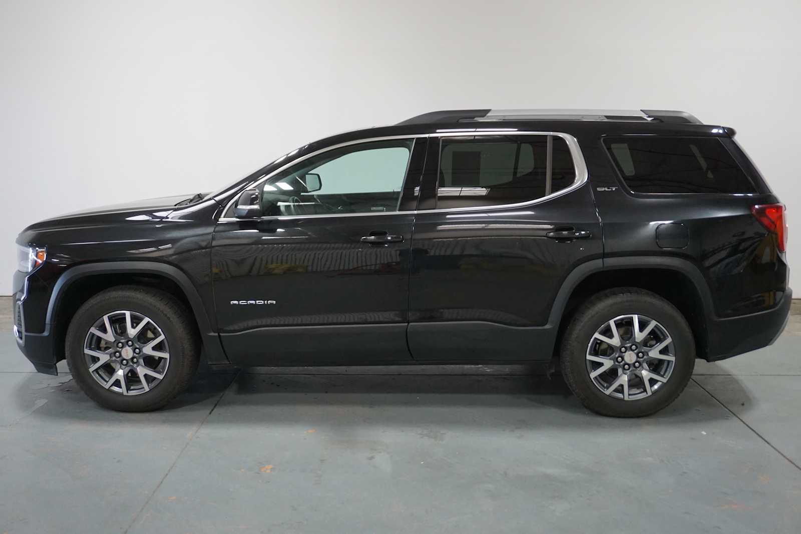 Thumbnail: 2023 GMC Acadia - 2