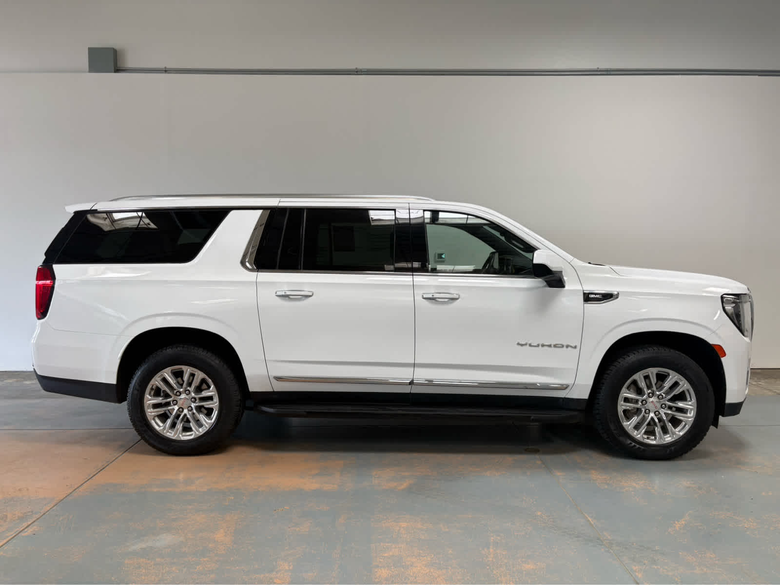 Thumbnail: 2024 GMC Yukon XL - 6