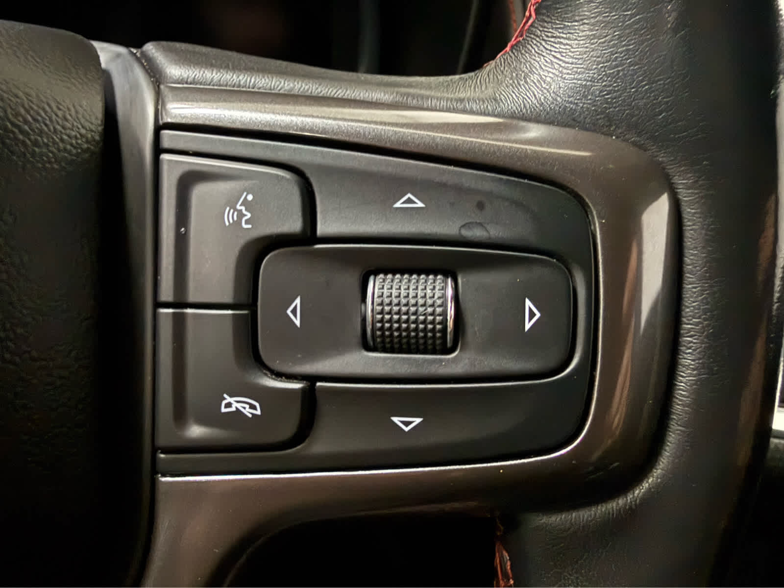 Thumbnail: 2022 Chevrolet Tahoe - 19