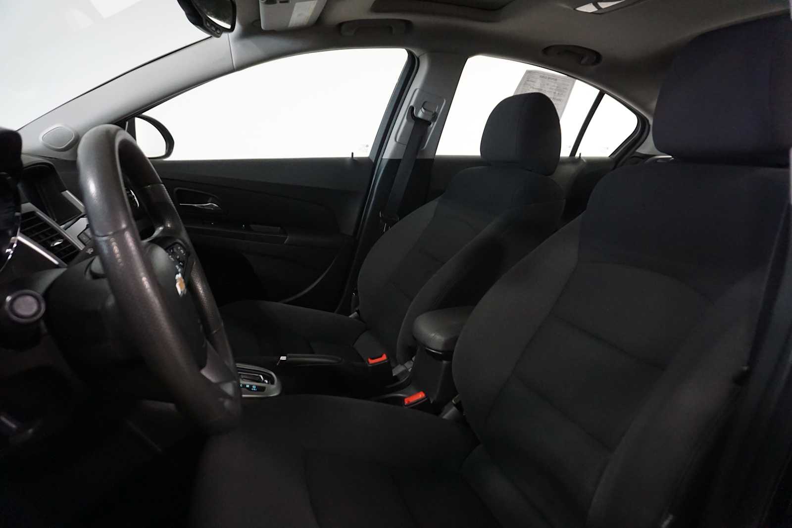 Thumbnail: 2016 Chevrolet Cruze - 13