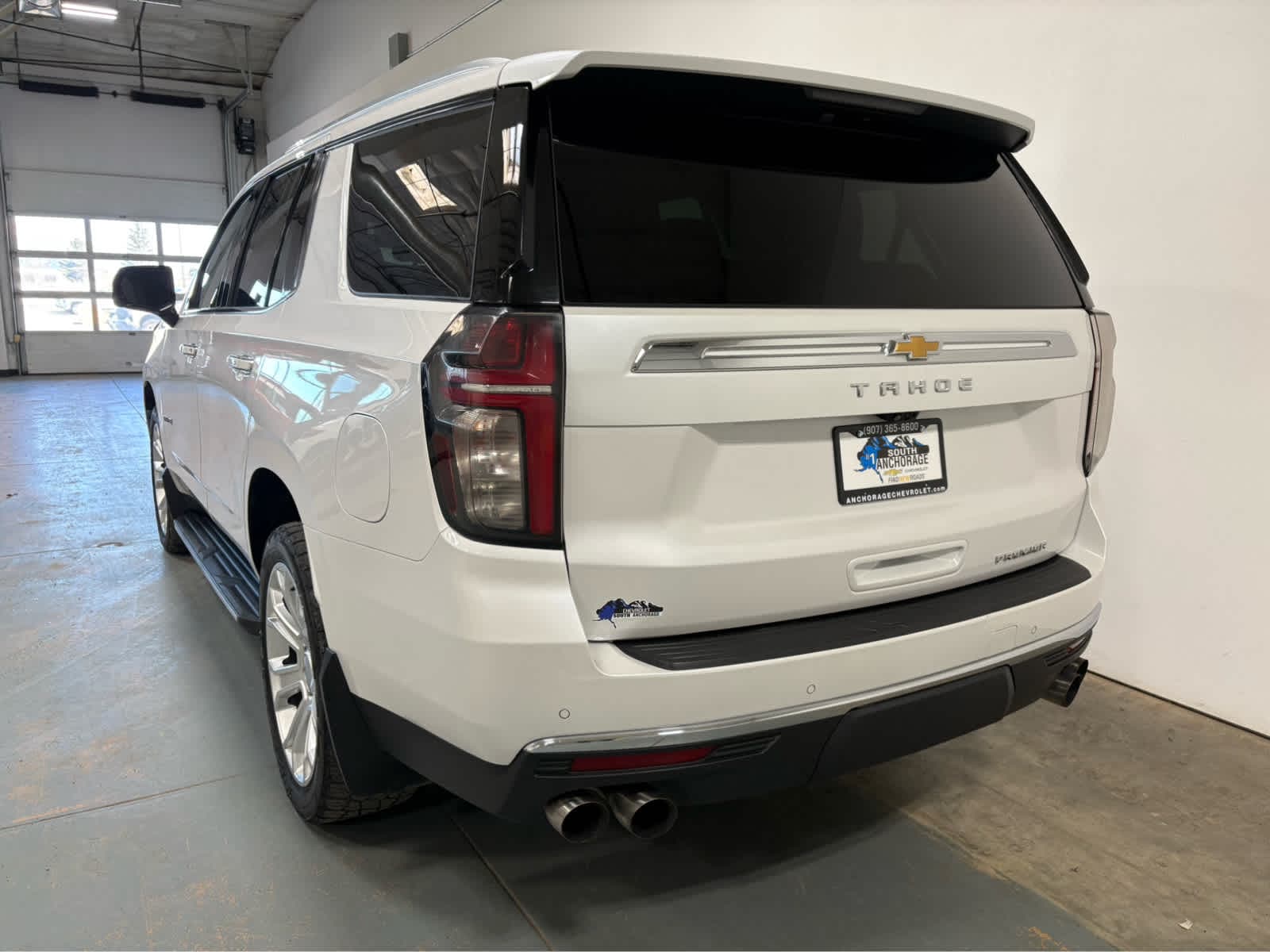 Thumbnail: 2021 Chevrolet Tahoe - 3