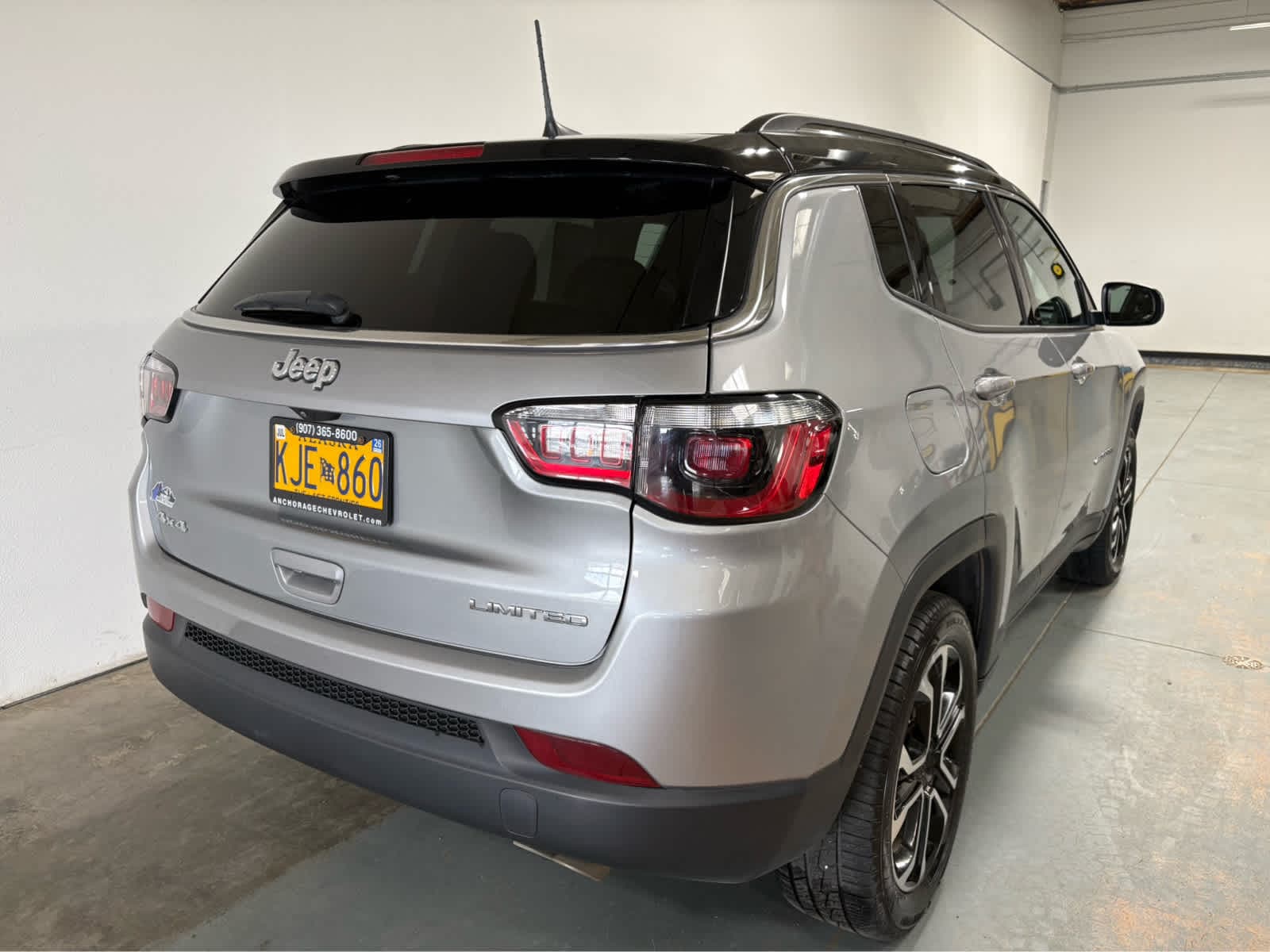 Thumbnail: 2022 Jeep Compass - 7