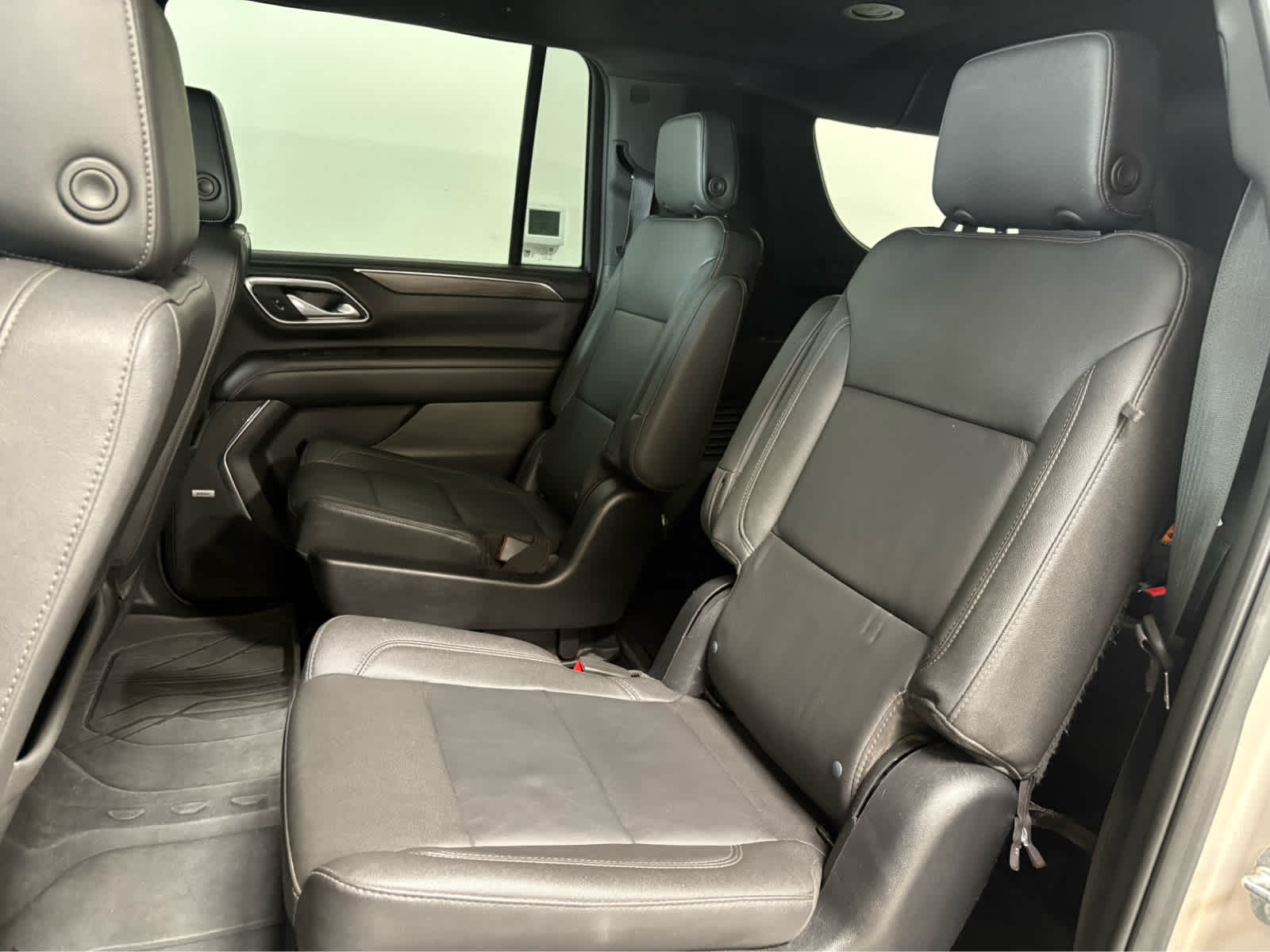 Thumbnail: 2023 Chevrolet Suburban - 12