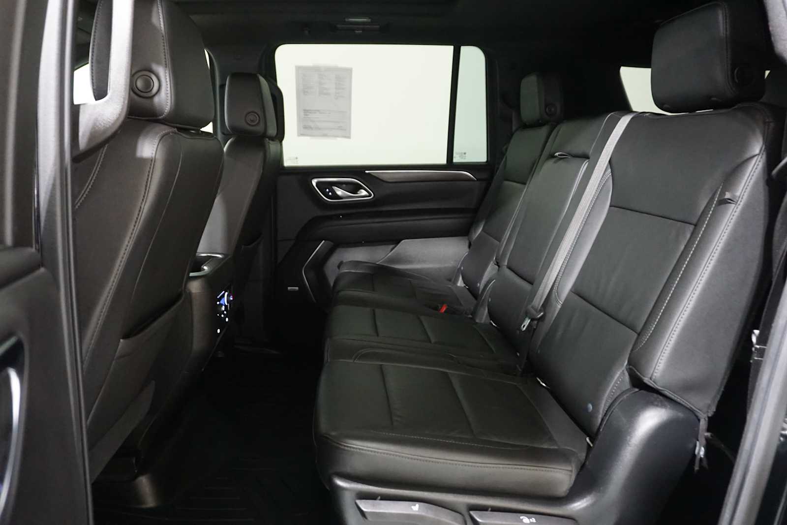 Thumbnail: 2021 Chevrolet Suburban - 16