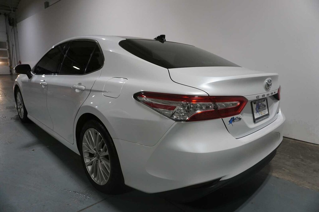 Used 2019 Toyota Camry XLE Sedan