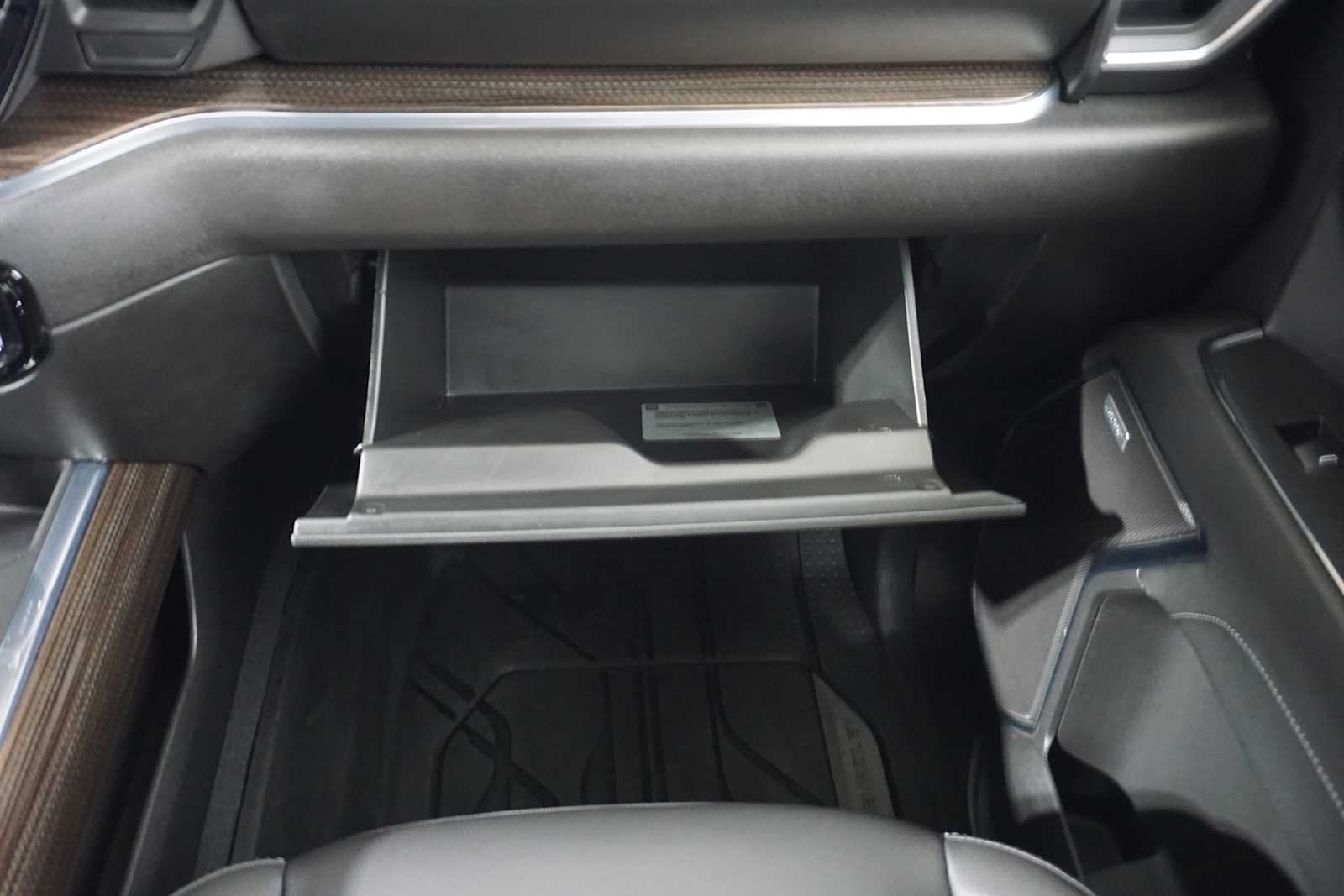 Thumbnail: 2024 Chevrolet Silverado 1500 - 13